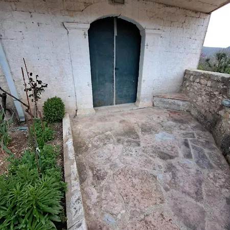 Homestay Patara's Sarande